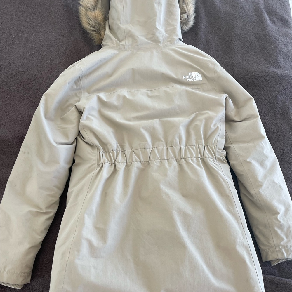 North Face Parka - Picture 3 of 4